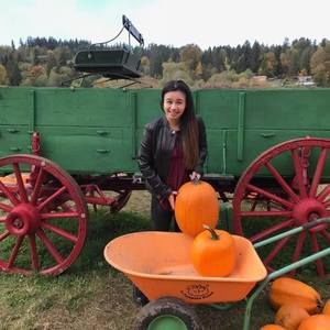 Meet your Posher, Kimberly